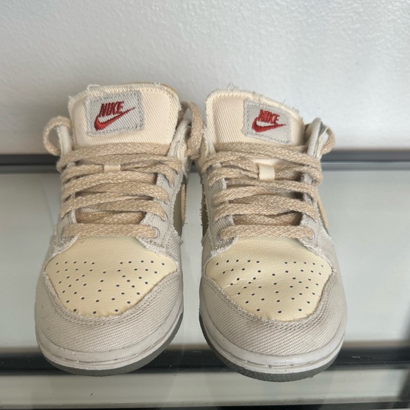 Women’s Nike Dunk Low - Picture 2 of 8